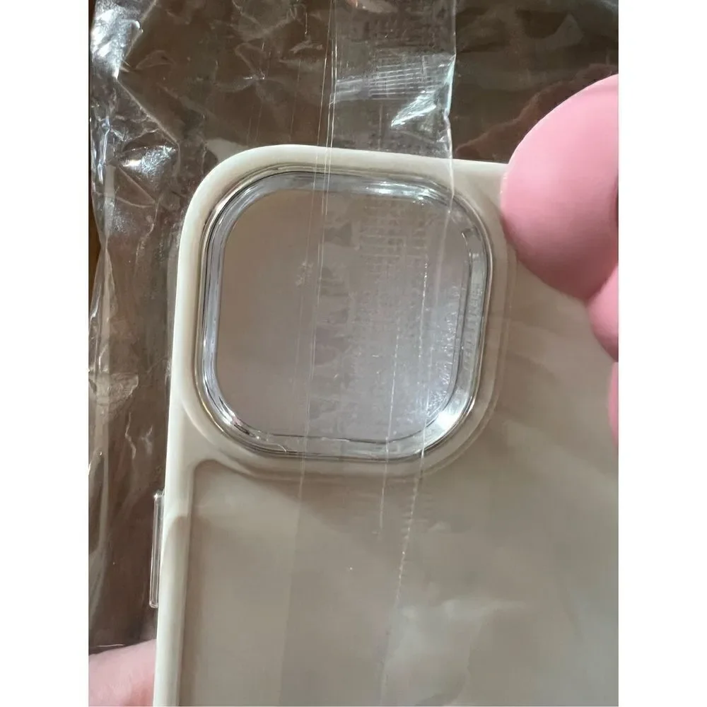 Hello Kitty Silicone Phone Case Crem with Pink Bow